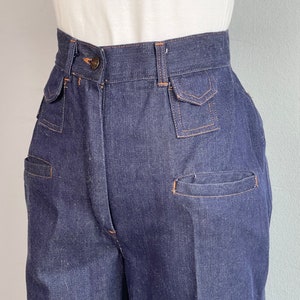 Vintage 70er Jahre Dark Denim Jeans, 1970er Jahre Deadstock High Waist Schlaghose mit weitem Bein Bild 4