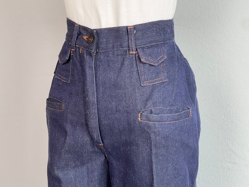 Vintage 70er Jahre Dark Denim Jeans, 1970er Jahre Deadstock High Waist Schlaghose mit weitem Bein Bild 4