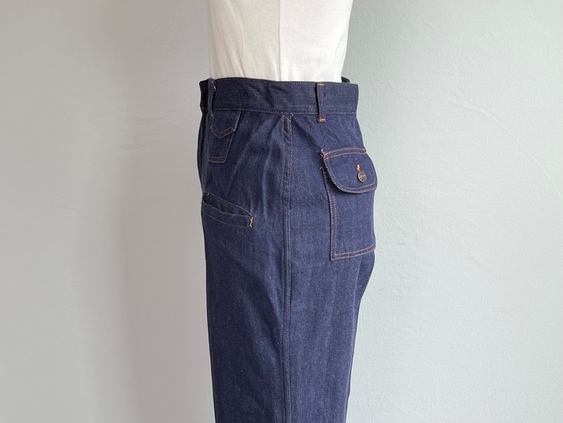 Vintage 70er Jahre Dark Denim Jeans, 1970er Jahre Deadstock High Waist Schlaghose mit weitem Bein Bild 6