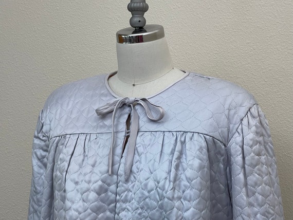Vintage 1940s Textron  Rayon Bed Jacket, 40s Quil… - image 7