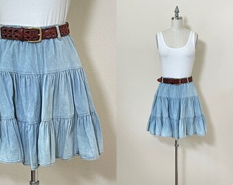 Vintage 80s Chambray Tiered Mini Skirt, 1980s Light Blue Indigo Denim Skirt, Spring Summer Fashion