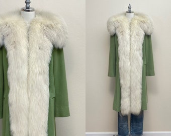 Vintage 50s Wool Coat, 1950s Green Wool Clutch Coat with Fox Fur Collar, Open Front Statement Coat, Spring Fashion