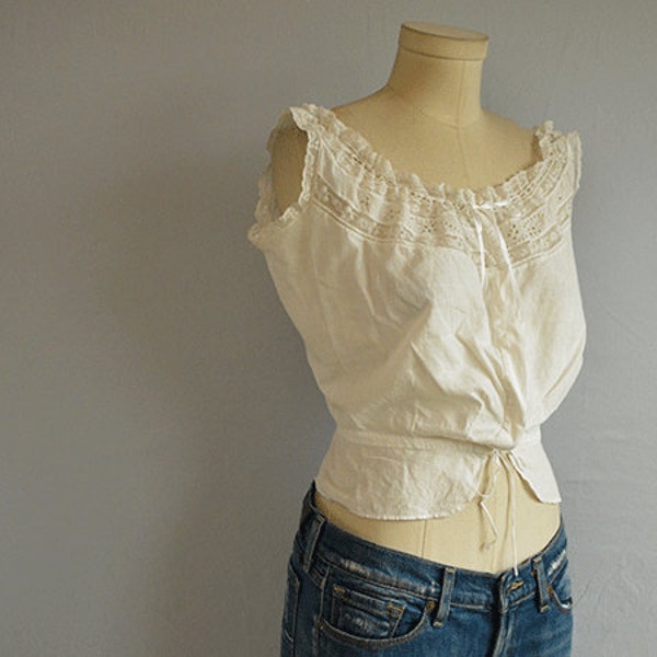 Vintage Victorian Camisole / White Cotton Camisole Corset Cover Chemise Blouse with Eyelet Lace Trim