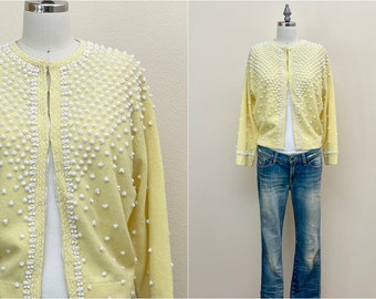 Vintage 60s Beaded Wool Cardigan, 1960s Pale Yellow Daffodil Lambswool Cropped Wool Sweater with white Beading, Spring Fashion