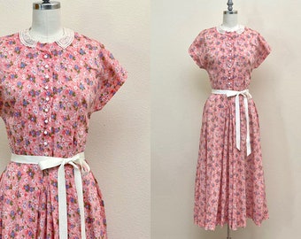 Vintage 1930er Jahre Cotton Lawn Kleid, 30er Jahre Depression Ära Blumendruck Tageskleid, Pfirsichrosa Kleid mit Spitzenkragen, Frühlingsmode