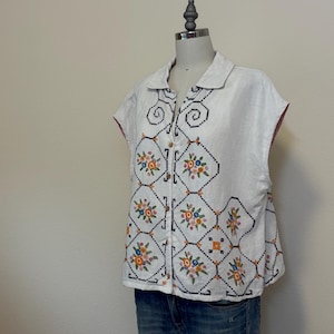 Upcycled Vintage Embroidered Linen Top, White Hand Crocheted Blouse Floral Embroidery, Summer Top