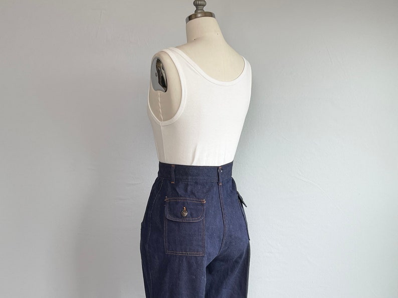 Vintage 70er Jahre Dark Denim Jeans, 1970er Jahre Deadstock High Waist Schlaghose mit weitem Bein Bild 5