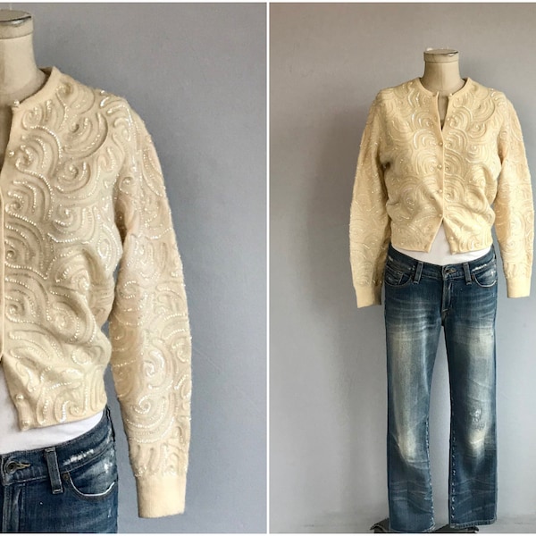 Vintage 50s Beaded Wool Cardigan / 1950s Cream Iridescent Sequin Cropped Wool Sweater