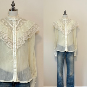 Vintage 70s Gunne Sax Blouse, 1970s Sheer Ivory Ruffled Shirt With Lace and Satin Ribbon, Feminine Blouse, Romantic Top