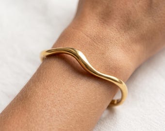 Minimalist Irregular Bangle,18K Gold Plated Wavy Cuff Bracelet, Thin Gold Cuff, Modern Geometric Jewelry, Gift for Her, Bridesmaid Gift