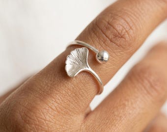 Ginkgo Leaf Ring,Minimalist Silver Ginkgo Biloba Ring,Nature Inspired Jewelry,Adjustable Open Ring,Everyday Statement Ring,Silver Open Ring,