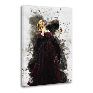Può includere: Una stampa su tela con un'illustrazione in stile acquerello di una cantante dai capelli biondi che indossa un lungo abito rosso scuro scintillante. La figura è ritratta in una posa canora su uno sfondo di schizzi di vernice nera e grigia.