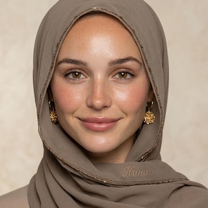 Gepersonaliseerde hijab-cadeauset en GRATIS pin, gratis verzending katoenmix pashmina, aangepaste naam rechthoekige sjaal, Eid Al Adha-cadeau, bescheiden omslag