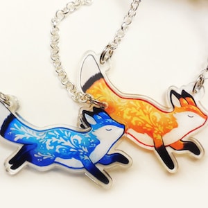 Reversible Fox necklace, 2 in 1 pendant -  Acrylic jewelry animal charm