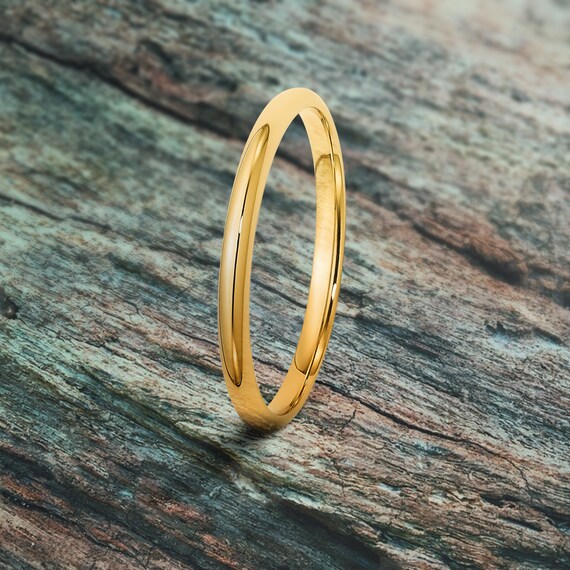 14K Yellow Gold 3mm Lightweight Half Round Domed Comfort Fit Wedding Band
