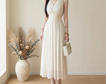 Vestido halter de seda helada blanca, elegante, estilo diosa, falda larga, vestido de novia de verano Mori Girl Moonlight
