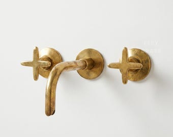Solid Brass Wall Mount Built In Bathroom Vanity Sink Faucet With Lever Handles