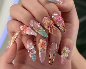 Unghie finte Tropical Glam a stiletto lungo, con decorazioni floreali, tigri e leopardate, stile Y2K Pastel Vacation Nails - Regalo ideale