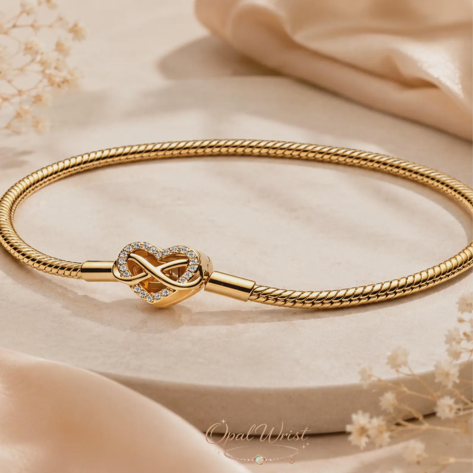 Pandora ネックレス インフィニティ ゴールドカラー 箱付き バングル