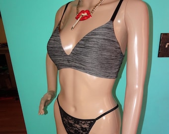 Sujetador deportivo vintage gris y negro de Victoria's Secret, talla 32 D