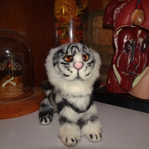 White & Black Needle Felting Tiger felted cat