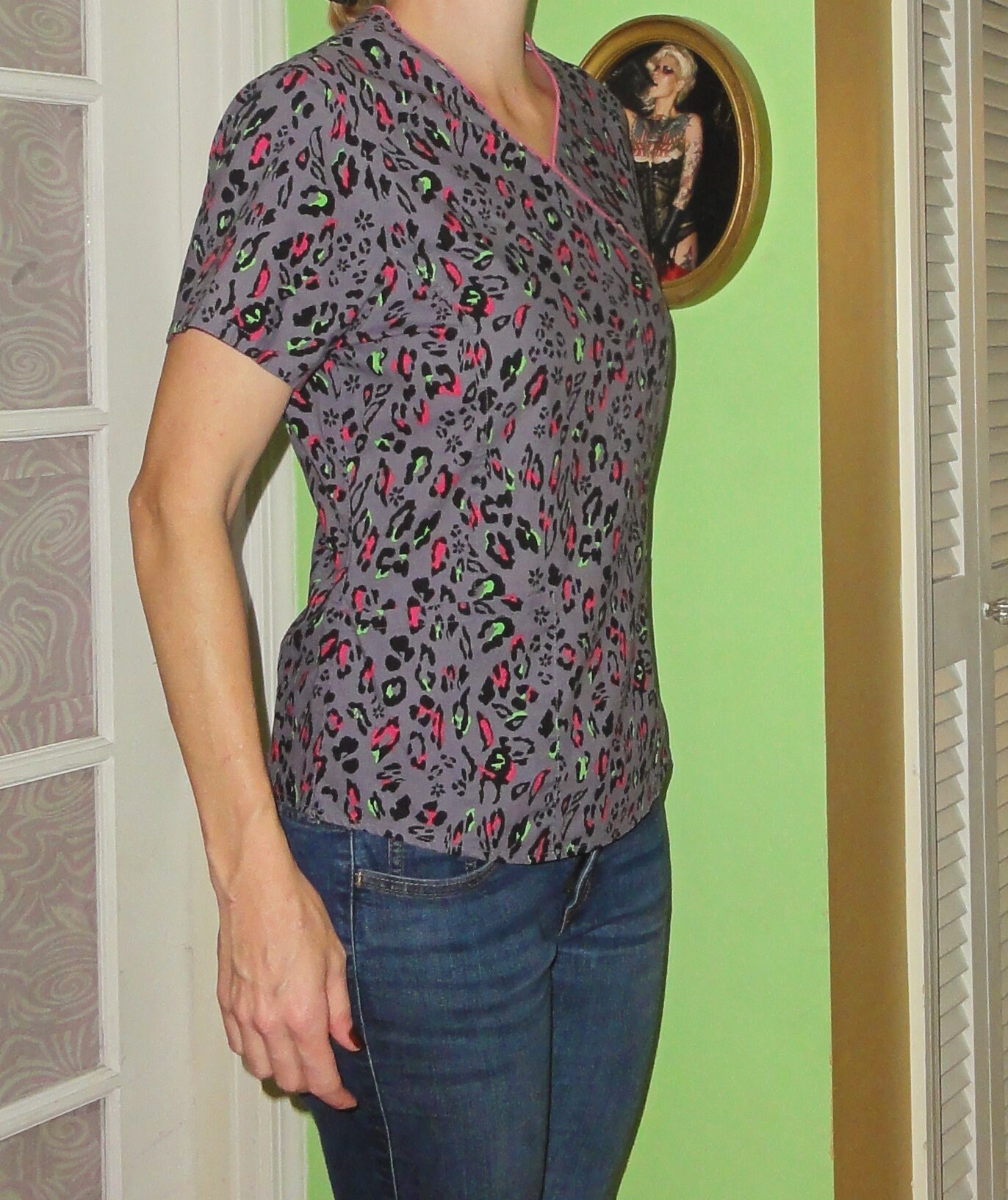 Vintage Leopard Print Scrub Top S Nurse 