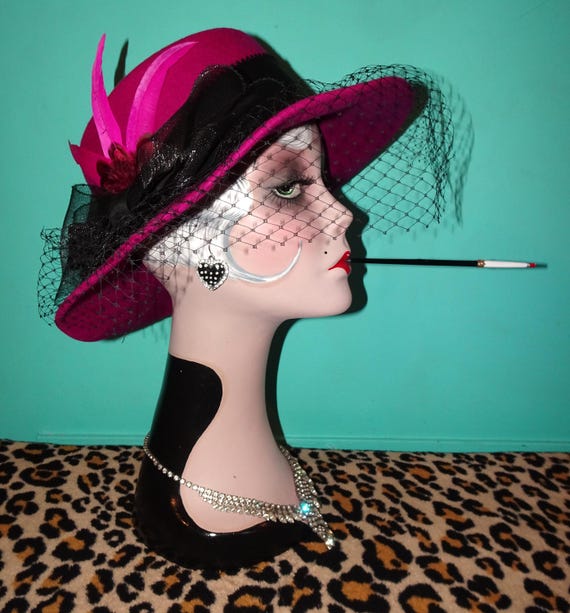 Vintage Fuchsia Wool Church Hat W/ Veil and Feathers - Etsy  display picture 2