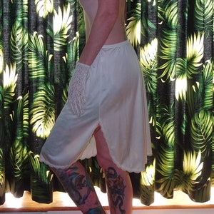 Vintage White Shadowline Nylon Half Slip L pinup