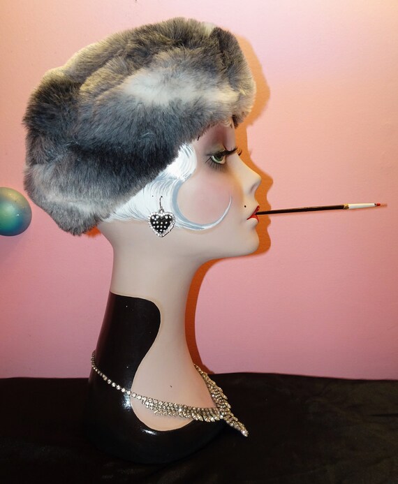 Vintage Grey & White Faux Fur Hat - image 4