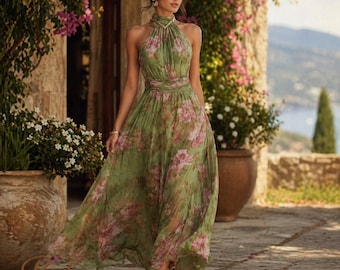Abito lungo verde floreale con scollo all'americana, abito estivo in chiffon senza schienale, abito da invitata a un matrimonio in stile boho, elegante abito da vacanza, abbigliamento svolazzante da resort.