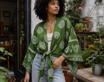 Boho Green Tie Front Kimono Top, Lightweight Floral Cardigan, Sage Green Summer Cover Up, Beach Kimono, Flowy Bohemian Outfit