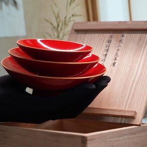 Vintage Japanese Lacquerware Sakazuki Set Red Cinnabar Sake Cups, 3-Piece Ceremonial Set with Kiri Wood Box Traditional Wedding Gift