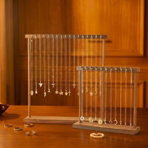 Birkenholz Schmuckständer, moderner Halskettenhalter, Scandi Chaim Organizer Display, Minimalist Anhänger Rack, stabile Holz Display Rack