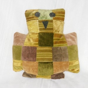 Owl Throw Pillow Patchwork Velour Retro Vintage Novelty