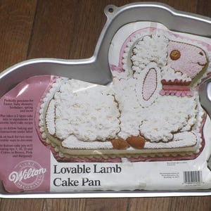 Lovable Lamb Cake Pan by Wilton with Instructions 2105-2514