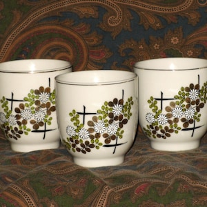 Floral Tea or Saki Cups Asian Flower Set of 3 Japan Vintage