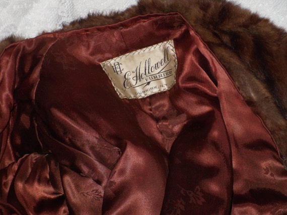 Jacket with store arm slits