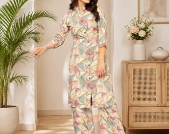 Kurti-broekset van katoenrayon met print en kraag met kraag en cadeau Comfortabel, de hele dag te dragen