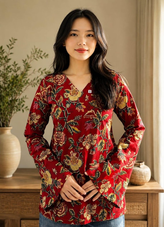 Red & Green Block Print | V-Neck | Stylish and Comfortable | Short Kurti for Women