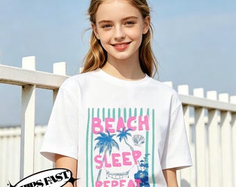 Beach Sleep Repeat Vintage T-Shirt,Striped Tropical Palm Tree Hawaiian Graphic Tee,Summer Vacation Beach Trip Outfit for Women