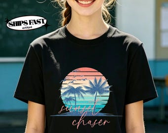 Sunset Chaser Vintage Beach T-Shirt,Retro Palm Tree Sunset Graphic Tee,Summer Casual Top,Vacation Beach Outfit Gift for Teen Girls
