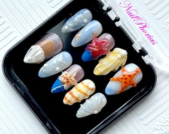 Unghie finte fatte a mano a tema oceano, unghie con conchiglie e stelle marine, unghie scolpite in 3D, set di unghie fantasy da spiaggia.