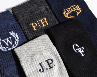 Custom Embroidered Groomsmen Socks, Wedding Party Socks, Personalized Men's Dress Socks, Monogrammed Men's Dress Socks，Best Man Gift