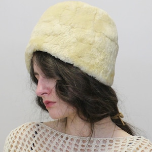 Vintage 60s Fur Winter Hat Dramatic Beehive Hat from Drobig&#39;s Furs 1967