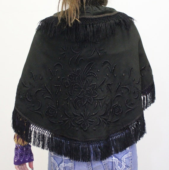 Vintage Victorian Mourning Shawl Fringe Shawl wit… - image 8