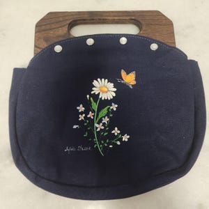 Vintage Floral Handbag With Wooden Handles - Etsy Vintage Blue‎ Green Purse Wood Handles Pink Green Floral Embroidery main image 0