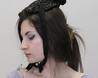 Gorro de luto victoriano vintage de la década de 1800, Sombrero atado con cinta
