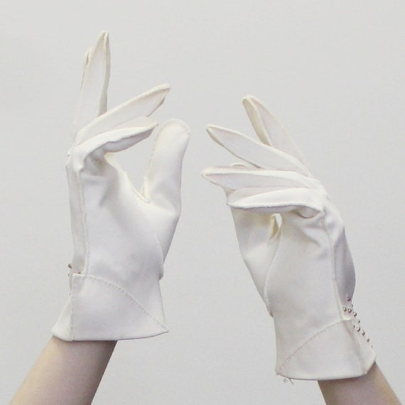 Vintage 50s Formal Gloves Beaded cuffed cream Glo… - image 4