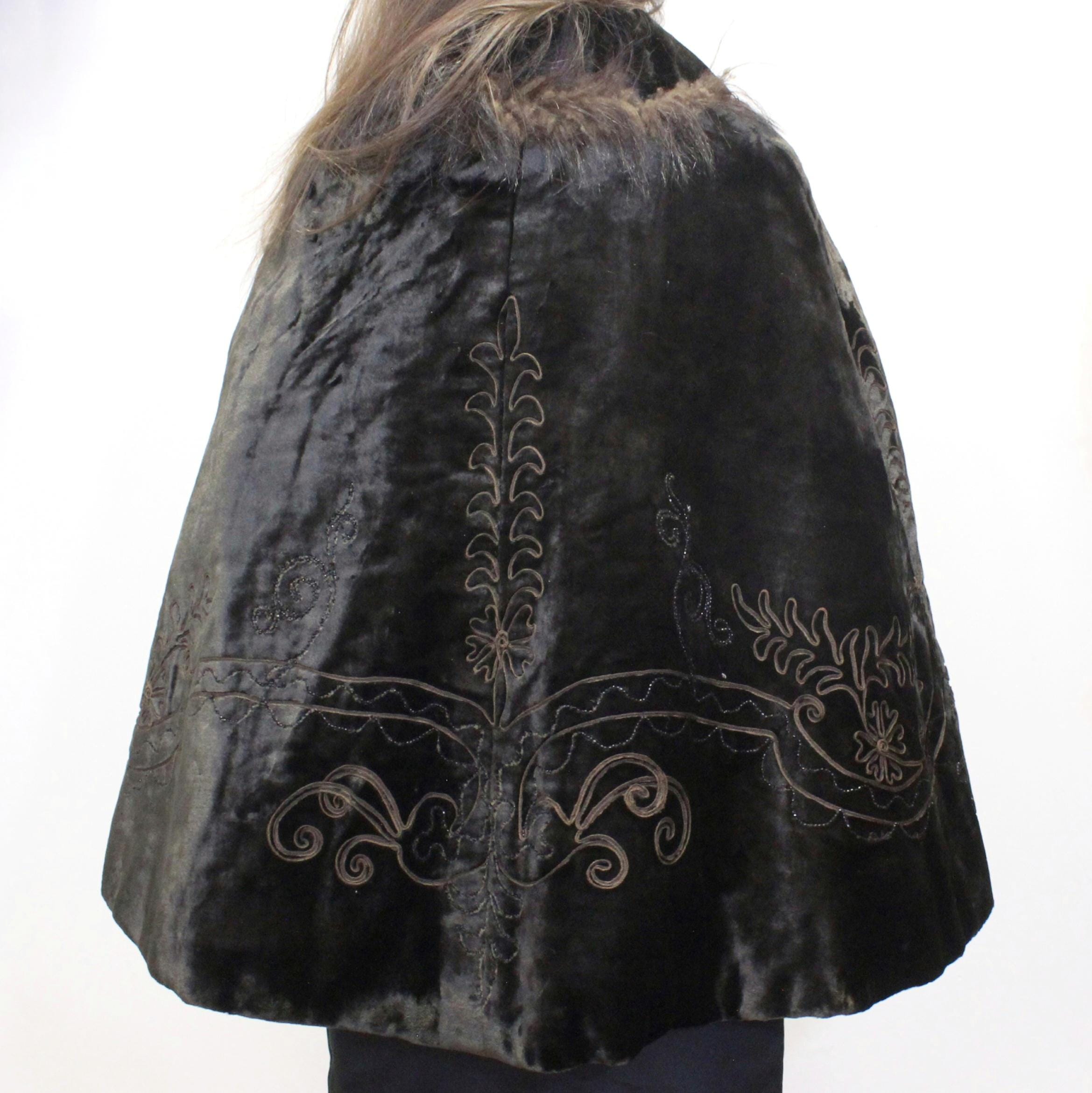 Vintage Victorian Cape Beautiful Velvet Soutache Detailed Cape
