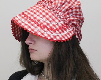 Vintage 70s Gingham Ric Rac Sun bonnet